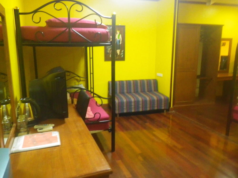 Central Guesthouse