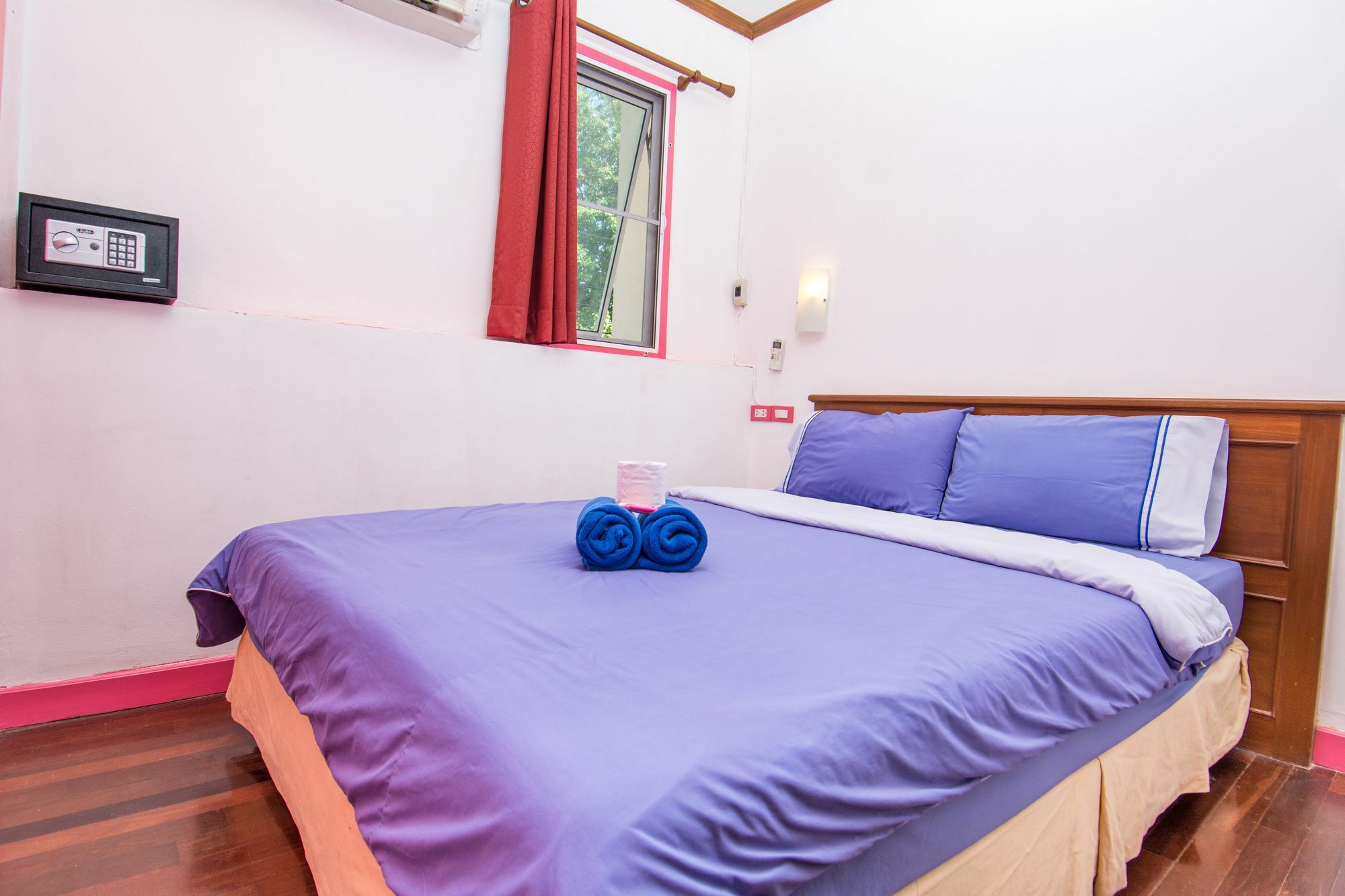 Central Guesthouse Nhà khách Chiang Mai